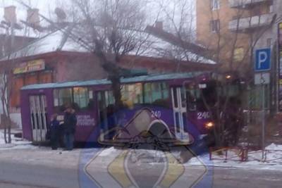 Водитель вылетевшего с дороги троллейбуса пострадал в Чите