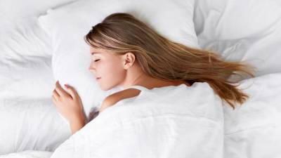 Елена Царева - Невролог назвала способы соблюдать режим сна с помощью смартфона - iz.ru