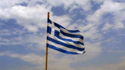 Греция на неделю продлила разрешение на въезд туристов из России