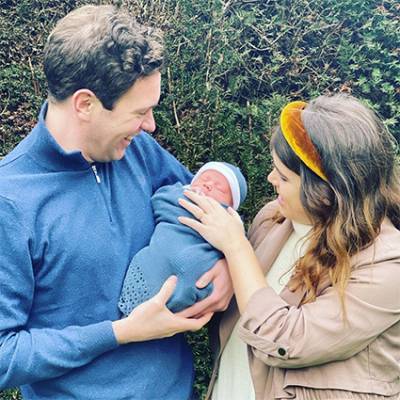 Принцесса Евгения опубликовала первое фото с новорожденным сыном и обнародовала его имя
