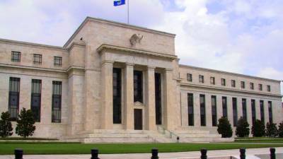 ФРС заявила о риске волны банкротств компаний в США
