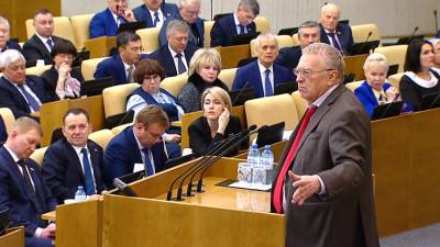 Жириновский назвал россиян с избыточным весом обузой для бюджета страны