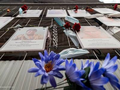 Более 400 человек за сутки умерли от коронавируса в России