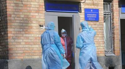 В Украине за сутки зафиксировали почти 4,5 тысячи больных коронавирусом