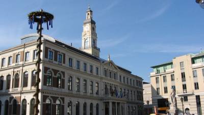 Торговые центры Латвии объявили протест властям