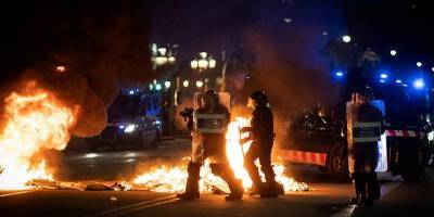 Протесты в Испании: разбитые витрины и столкновения с полицией
