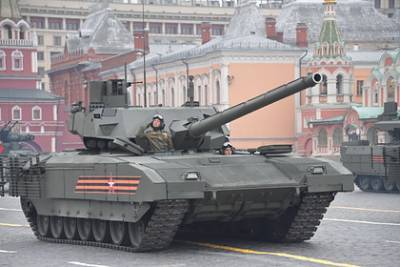 Названы сроки начала серийных поставок танков «Армата»