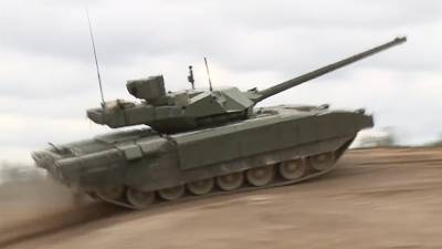 Разработчик намерен снизить цену танка «Армата»