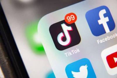 Популярную в Украине социальную сеть TikTok могут закрыть: названа причина