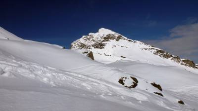 На радость горнолыжникам: на горном курорте «Цей» из-за снегопада открыли сезон