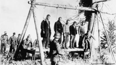 Семь солдат вермахта проверяют на причастность к убийству советских пленных