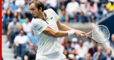 Медведев проиграл Джоковичу в финальном матче Australian Open