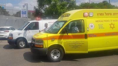 Автобус сбил 10-летнего ребенка в Модиин-Илите, мальчик в тяжелом состоянии