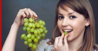 Перечислены основные преимущества употребления винограда для здоровья