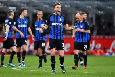 Шаг к чемпионству: Интер разгромил Милан и единолично возглавил Серию А– видео