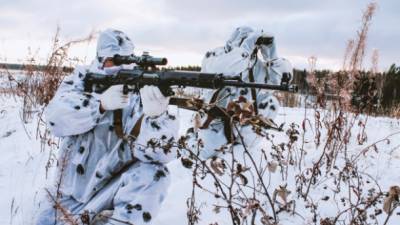 21 февраля на фронте: снайпер обстрелял украинских военных под Светлодарском