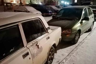 В Челябинске мужчина начал стрелять из ружья с балкона