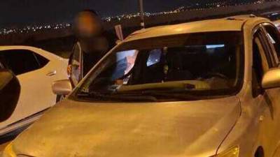 Жители юга Израиля включили полицейские мигалки и устроили гонки на шоссе