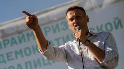 В Новосибирске подожжён автомобиль активиста штаба Навального