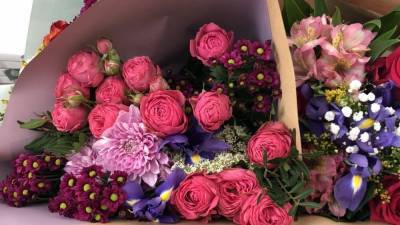 ФТС России опровергла слухи о дефиците цветов перед весенними праздниками