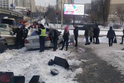 В Киеве водитель "под кайфом", убегая от полиции, сбил пешеходов: пострадавшие в больнице