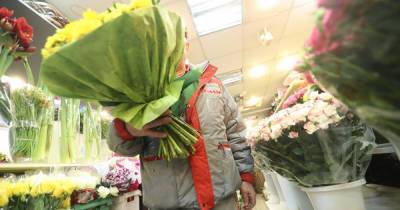 Таможня пообещала россиянам изобилие цветов к 8 марта