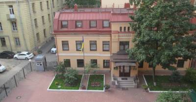 Россиянина, напавшего с ножом на консульство Украины в Санкт-Петербурге, арестовали