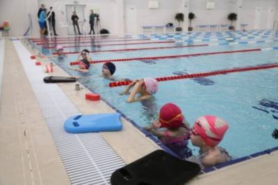 Бесплатные курсы по плаванию для детей пройдут в районах Хабаровского края