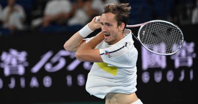 Медведев стал третьей ракеткой мира после финала Australian Open