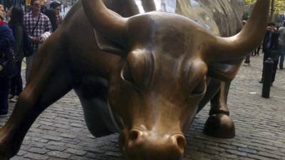 Создавший статую быка на Уолл-стрит скульптор умер в Италии