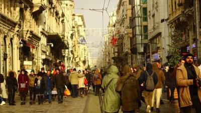 Турция начнёт постепенно снимать ограничения по коронавирусу с 1 марта