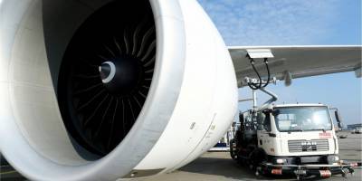 Компания Boeing рекомендовала приостановить полеты 777 на время проверки причин возгорания двигателя