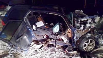 Водитель погиб в лобовом столкновении с маршруткой в Красноярском крае