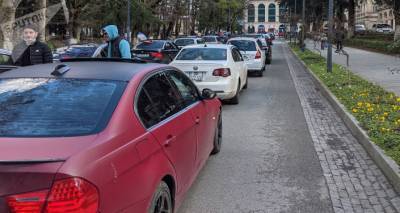 Автовладельцы в Кутаиси выразили протест против роста цен на бензин - видео