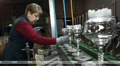 Белорусской стекольной компании передадут акции четырех заводов
