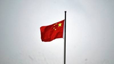 Китай планирует запретить мощные беспроводные зарядки для смартфонов