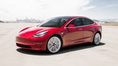 Снижены цены на две модели Tesla