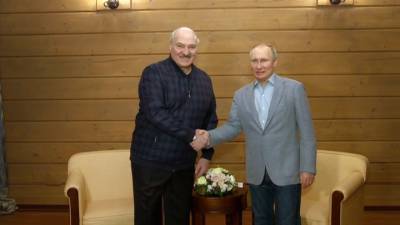Лукашенко заверил Путина, что "деньги на ветер не выброшены"