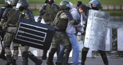 В Беларуси подростка осудили за "коктейль Молотова" на протестах - tsn.ua - Белоруссия - Минск - Гомель