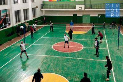 В Кайтагском районе прошел волейбольный турнир ко Дню защитника Отечества