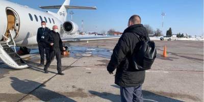 Детективы НАБУ задержали бывшего зампредседателя правления ПриватБанка, летевшего в Австрию