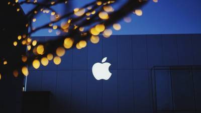 Компания Apple впервые за четыре года стала мировым лидером по продаже смартфонов