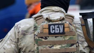 Гранаты и взрывчатка: СБУ обнаружила тайники боевиков на Луганщине – фото