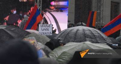 Оппозиция начала шествие в центре Еревана