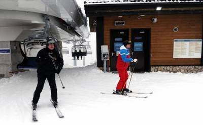 Видео, как Владимир Путин и Александр Лукашенко на лыжах катались