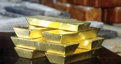 Цена на золото поднялась выше $1800 после падения на прошлой неделе