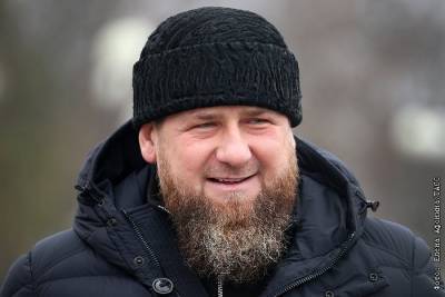 Кадыров высмеял скандал по поводу его фото с украинским чиновником