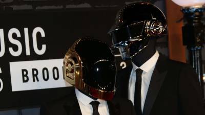 Французский дуэт Daft Punk объявил о завершении карьеры