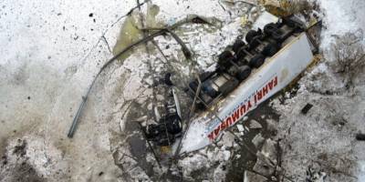Падение грузовика в Десну в Черниговской области: из воды достали тело водителя