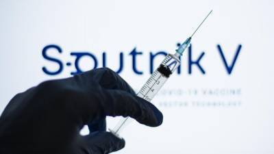 Новую партию вакцины от коронавируса "Спутник V" поставили в Петербург